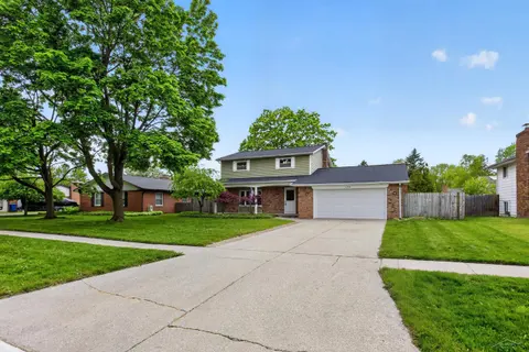 2789 Dunmore Drive, Saginaw MI 48603 photo 2
