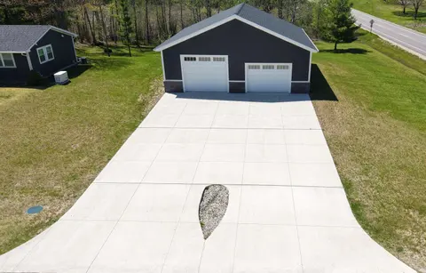 1990 Huntington Circle, Gladwin MI 48624 photo 5