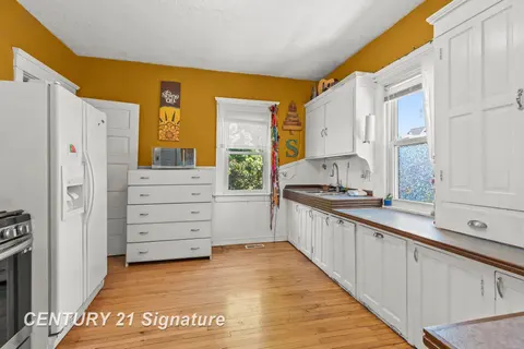 206 N Wenona Avenue, Bay City MI 48706 photo 4