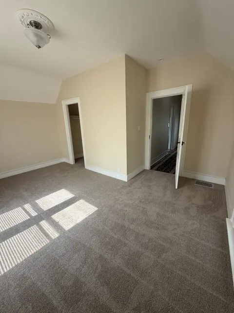 608 Oakwood Street, Owosso MI 48867 photo 4