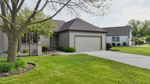 5643 Firethorne Drive, Bay City MI 48706 photo 2