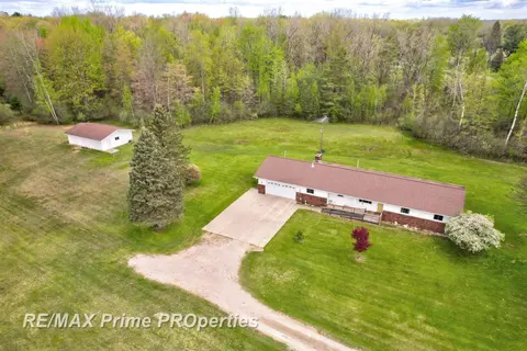 4301 Curtis Road, Birch Run MI 48415-9016 multi-family property for sale