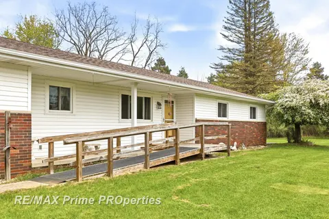 4301 Curtis Road, Birch Run MI 48415-9016 photo 5
