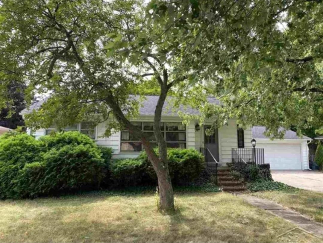 2241 Marshall Court, Saginaw MI 48602 photo 1