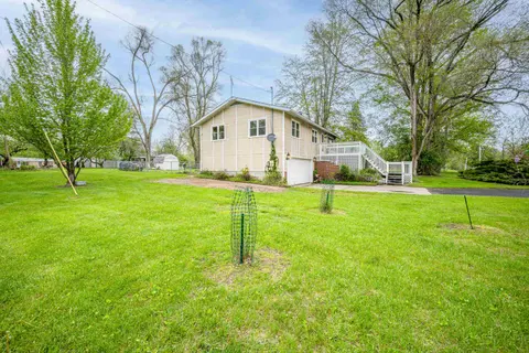 810 W Martin Street, Gladwin MI 48624 photo 3