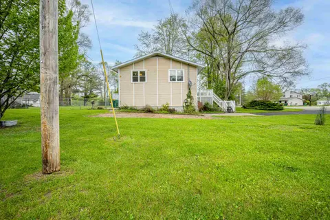 810 W Martin Street, Gladwin MI 48624 photo 4