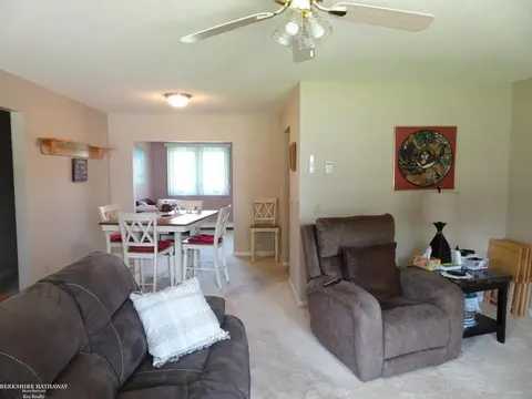 162 Westland Drive, Bad Axe MI 48413 photo 5