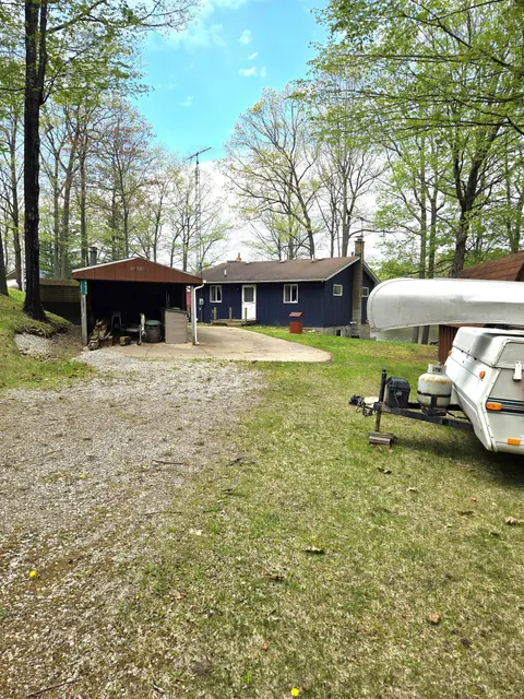 5073 Ruby Drive, Gladwin MI 48624 photo 2