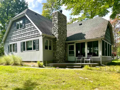 3252 Pinehurst Drive, Gladwin MI 48624 photo 3