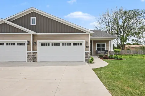 4111 Woodburn Court, Saginaw MI 48603 photo 3