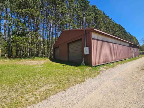 4251 W Arthur Road, Harrison MI 48625 photo 2