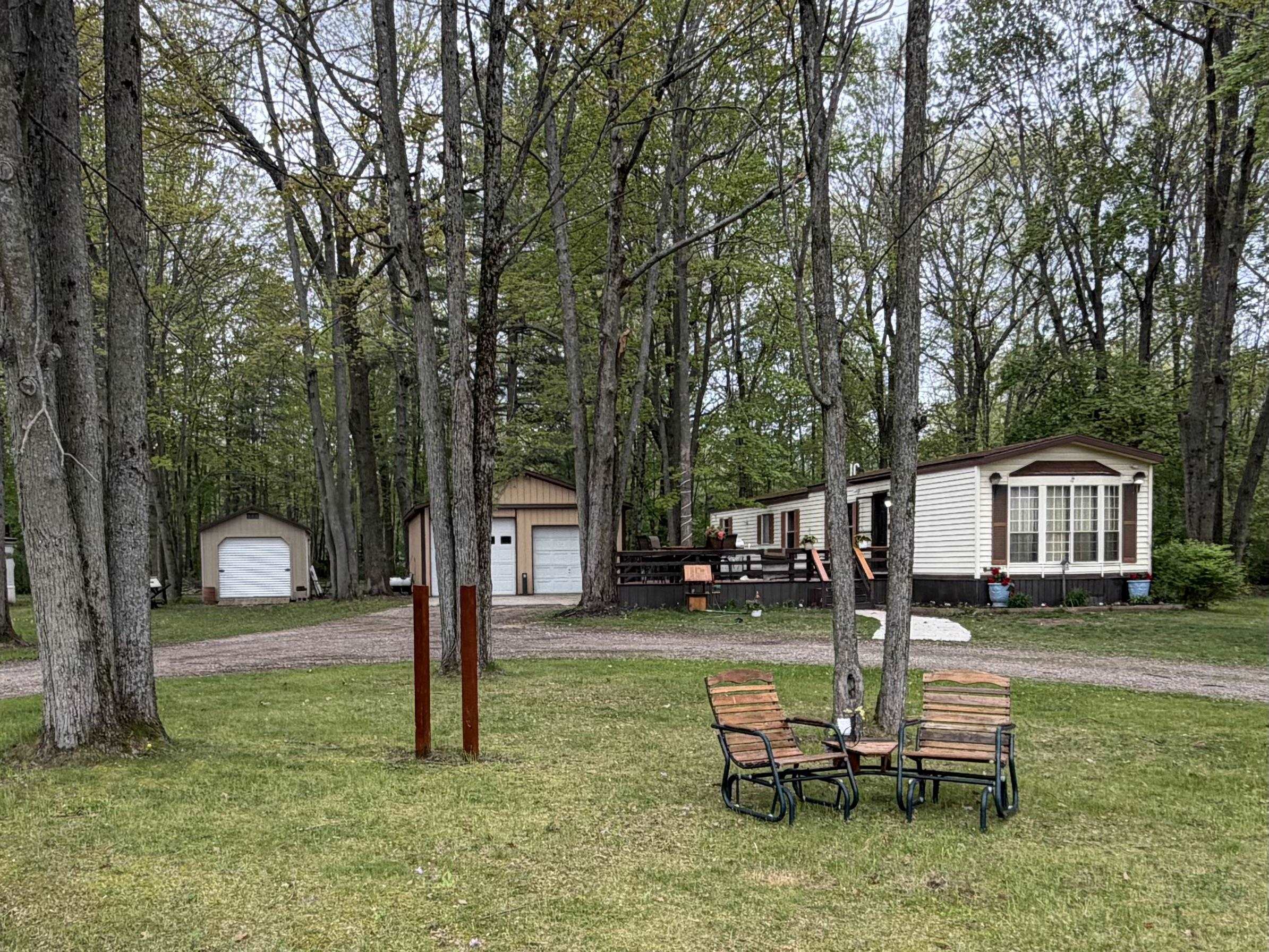2245 Edgewood Drive, Farwell MI 48622 photo 1