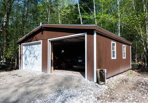 7147 Suerweir Road, Applegate MI 48401 photo 3