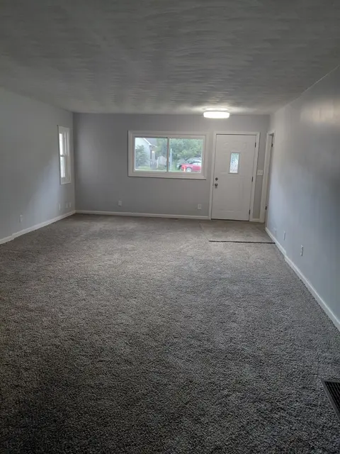 1007 S Shiawassee Street, Owosso MI 48867 photo 3