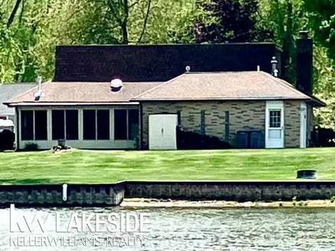 9784 S Shore Drive, Sand Point MI 48755 home for sale