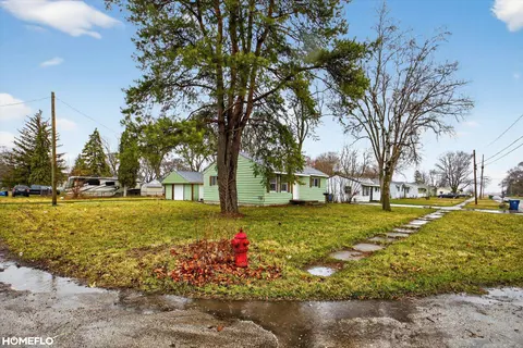 5025 Lodge Street, Saginaw MI 48601 photo 4