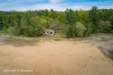 5242 Ostlund Drive, Hope MI 48628 photo 2
