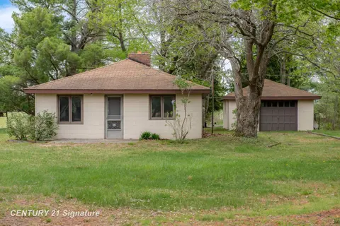 5242 Ostlund Drive, Hope MI 48628 photo 5