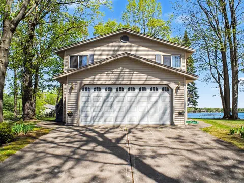 4600 Queens Way, Gladwin MI 48624-0000 photo 1