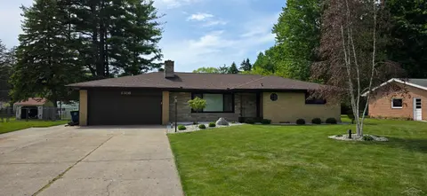 1308 Timothy Street, Saginaw MI 48638 photo 2