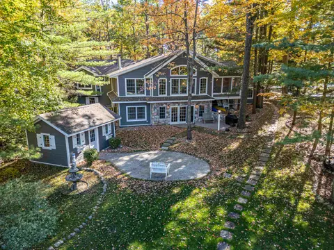 4460 Queens Way, Gladwin MI 48624 photo 1