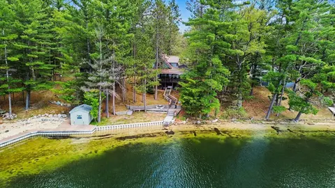 1040 Forest Road, Harrison MI 48625 photo 3