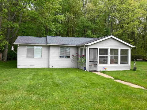 2898 Lakeshore Drive, Gladwin MI 48624 photo 1