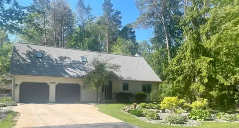 11279 Sarle Road, Freeland MI 48623 home for sale