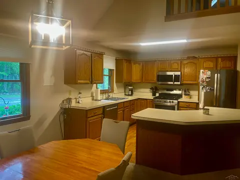 11279 Sarle Road, Freeland MI 48623 photo 5