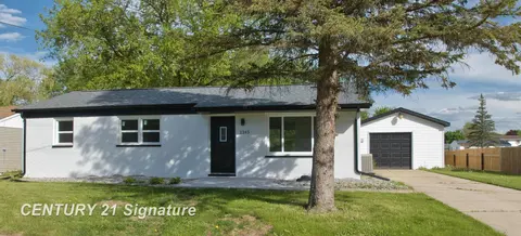 1245 E Outer Drive, Saginaw MI 48601 photo 1