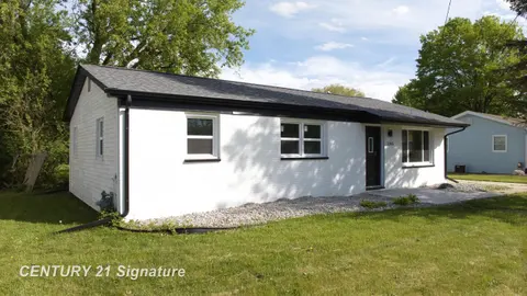 1245 E Outer Drive, Saginaw MI 48601 photo 3