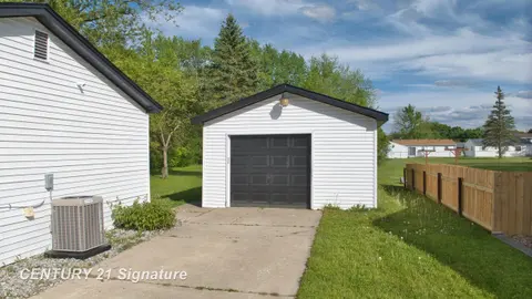 1245 E Outer Drive, Saginaw MI 48601 photo 4