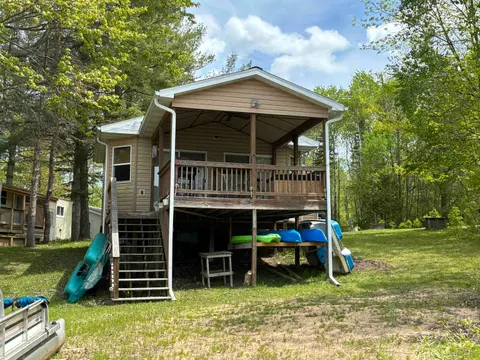 5882 Lakeside Drive, Gladwin MI 48624 home for sale