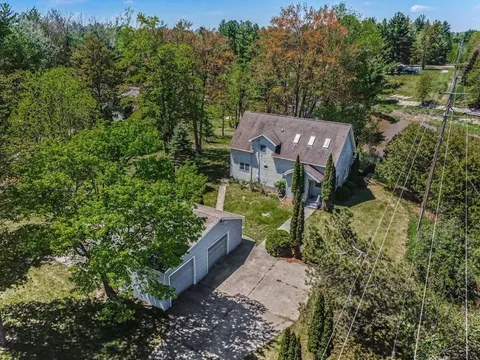 1019 Siesta Drive, Gladwin MI 48624 photo 1