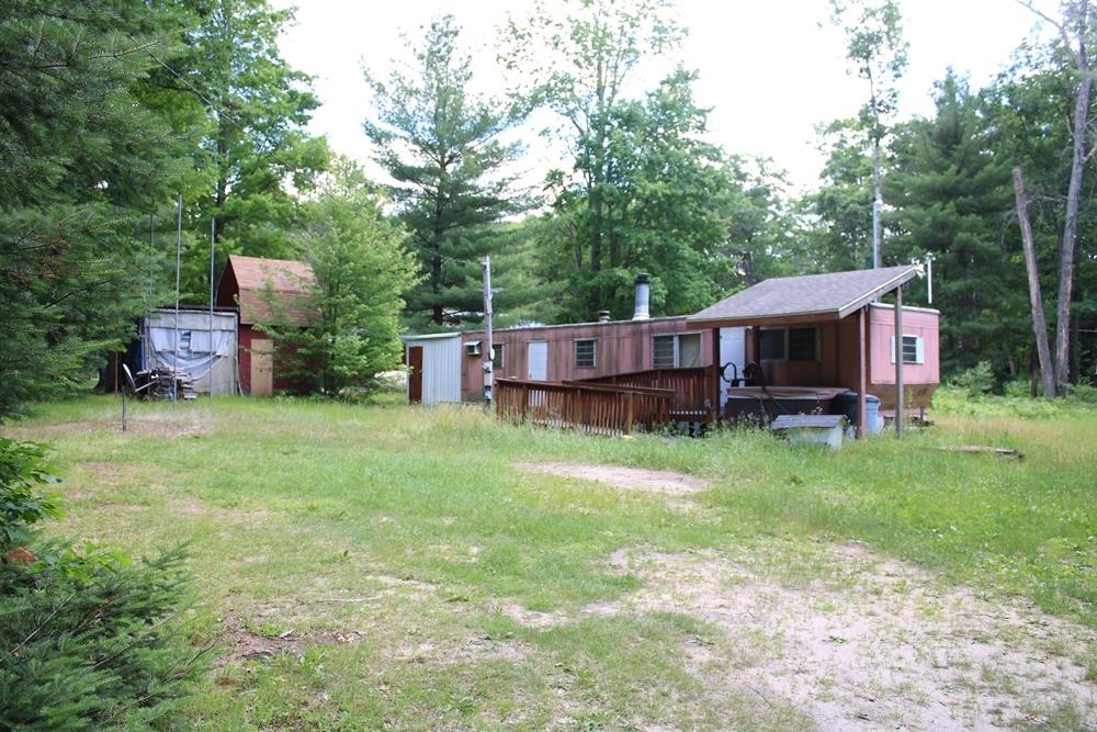 1197 Pineview Road, Harrison MI 48625 photo 1