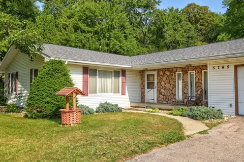 5745 E Townline Road, Birch Run MI 48415 photo 3