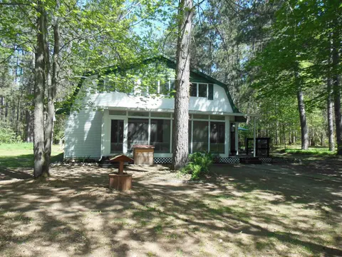 5871 Edith Schneider Road, Harrison MI 48625 photo 3