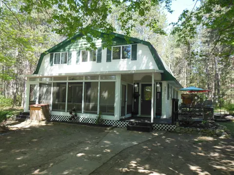 5871 Edith Schneider Road, Harrison MI 48625 photo 4