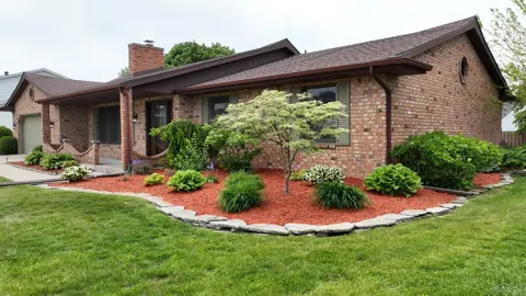 759 Pilgram Dr. E Drive, Saginaw MI 48638 photo 5