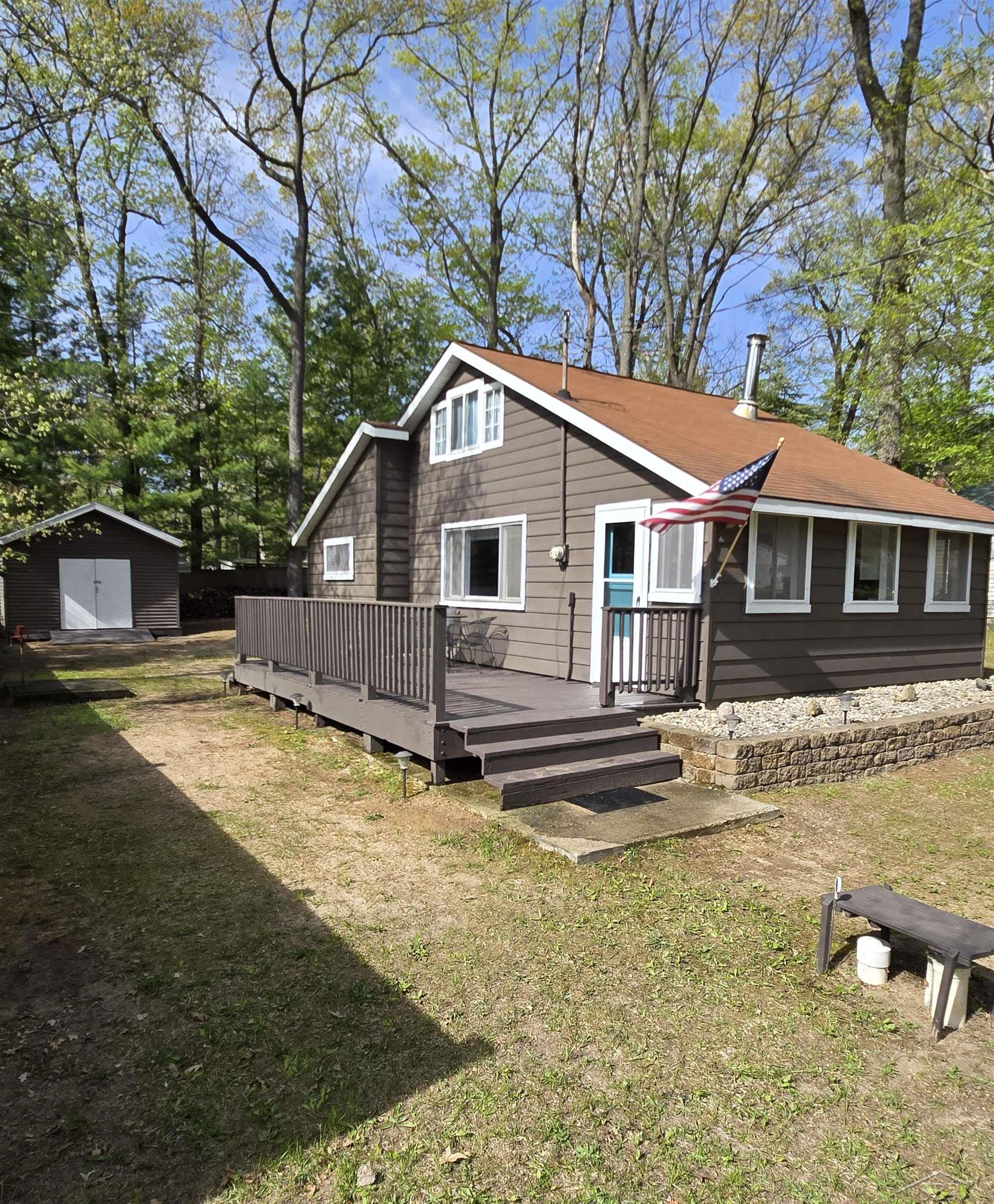 5419 Custer Drive, Harrison MI 48625 photo 1