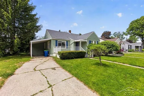 602 S Hampton Street, Bay City MI 48708 photo 2