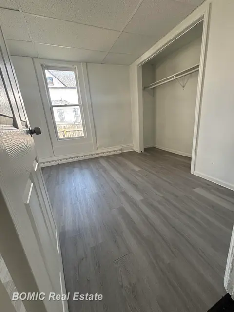 106 S Chilson Street, Bay City MI 48706 photo 2