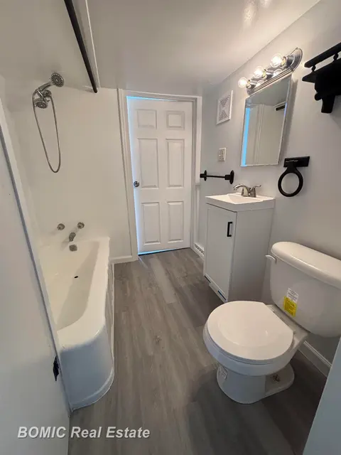106 S Chilson Street, Bay City MI 48706 photo 5