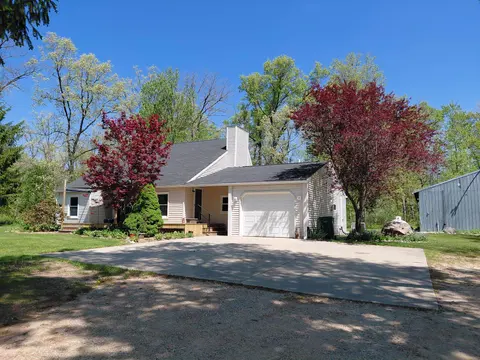 3751 E Townline Lake Road, Harrison MI 48625 photo 2