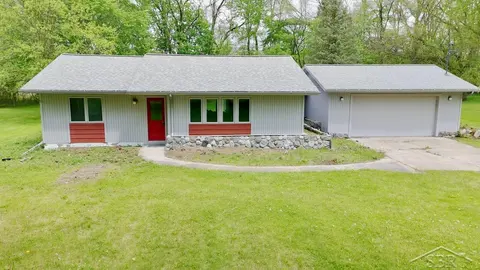 3087 E Gordonville Road, Midland MI 48640 photo 1