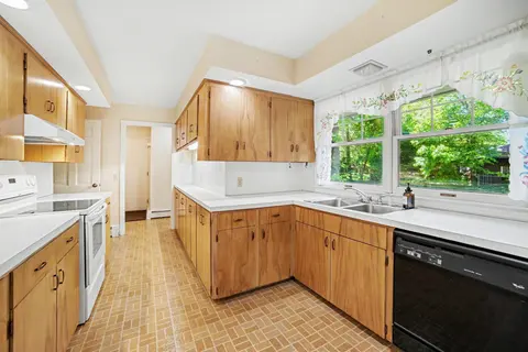 5609 Evergreen Street, Midland MI 48642 photo 5