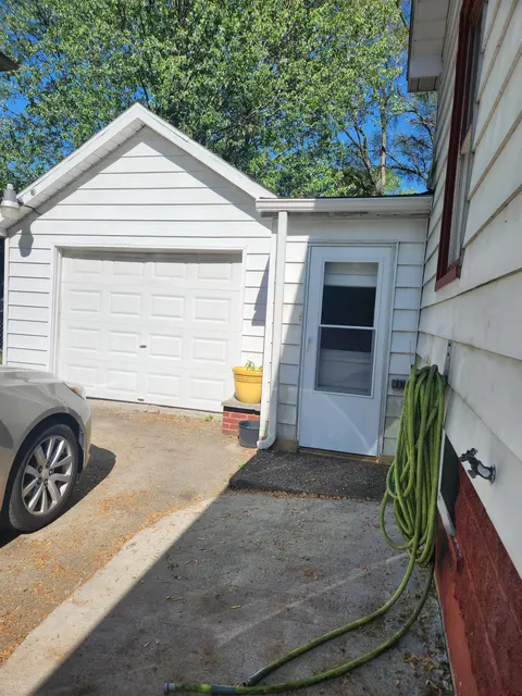 309 S Warner Street, Bay City MI 48706 photo 3