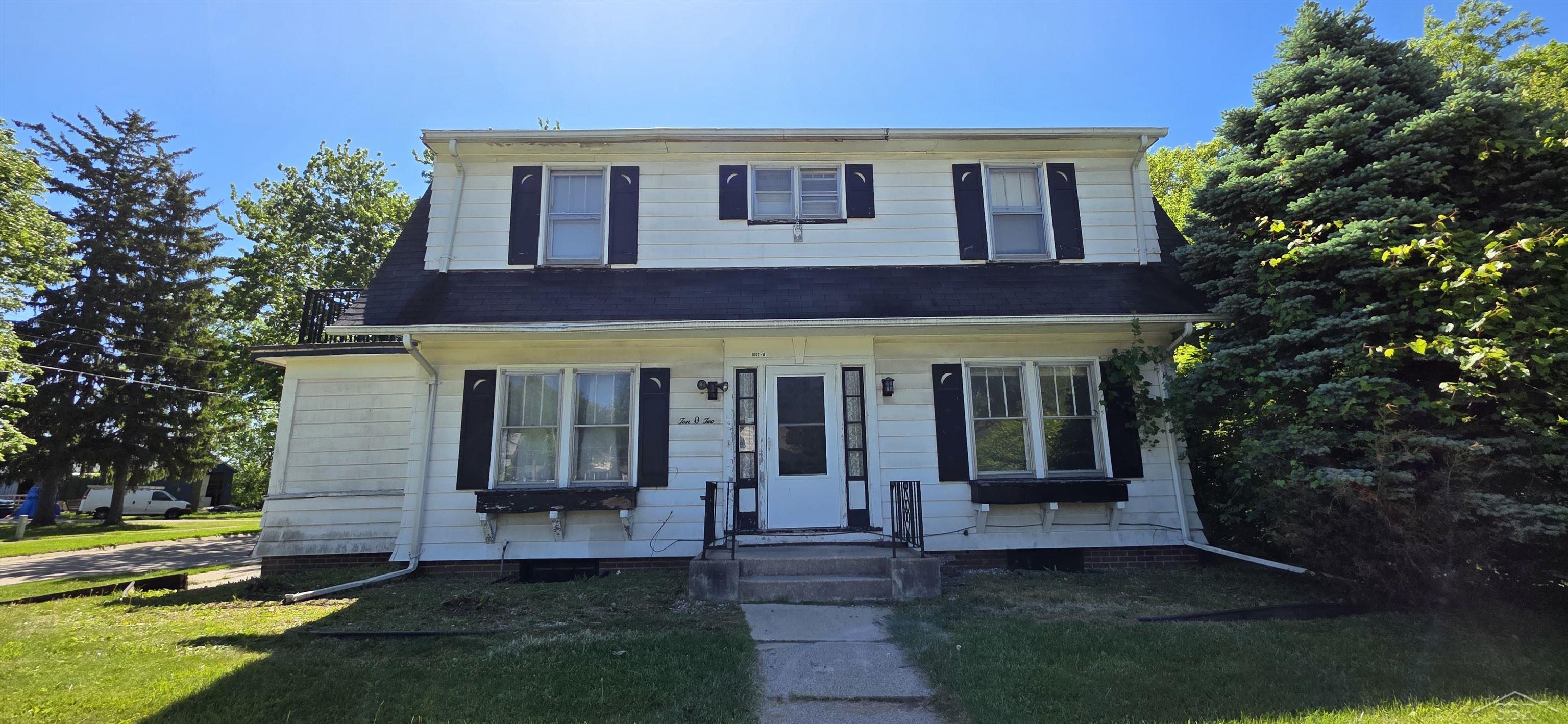 1002 S Michigan Avenue, Saginaw MI 48602 photo 1