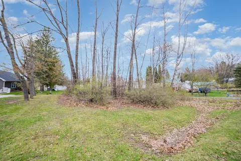 1521 E Pratt Lake Road, Gladwin MI 48624 photo 4