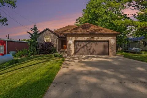 5531 N Clarence Court, Sanford MI 48657 photo 2